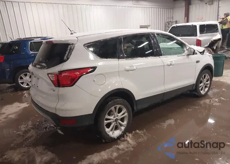 2019 Ford Escape Se z USA, uszkodzony, nr VIN 1FMCU9GD9KUB73716